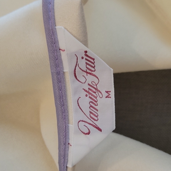 1960's Vanity Fair Dressing Gown - Picture 9 of 11